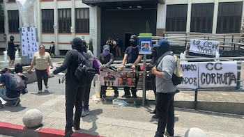 Guatemala: El Observatorio de la PDH llega al plantón estudiantil de la USAC para verificar el respeto a los derechos humanos