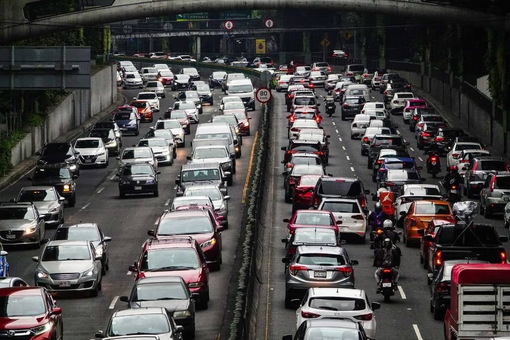 El tráfico en la Ciudad de México impacta la salud emocional de los conductores