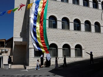 Los colores drusos reinaron en