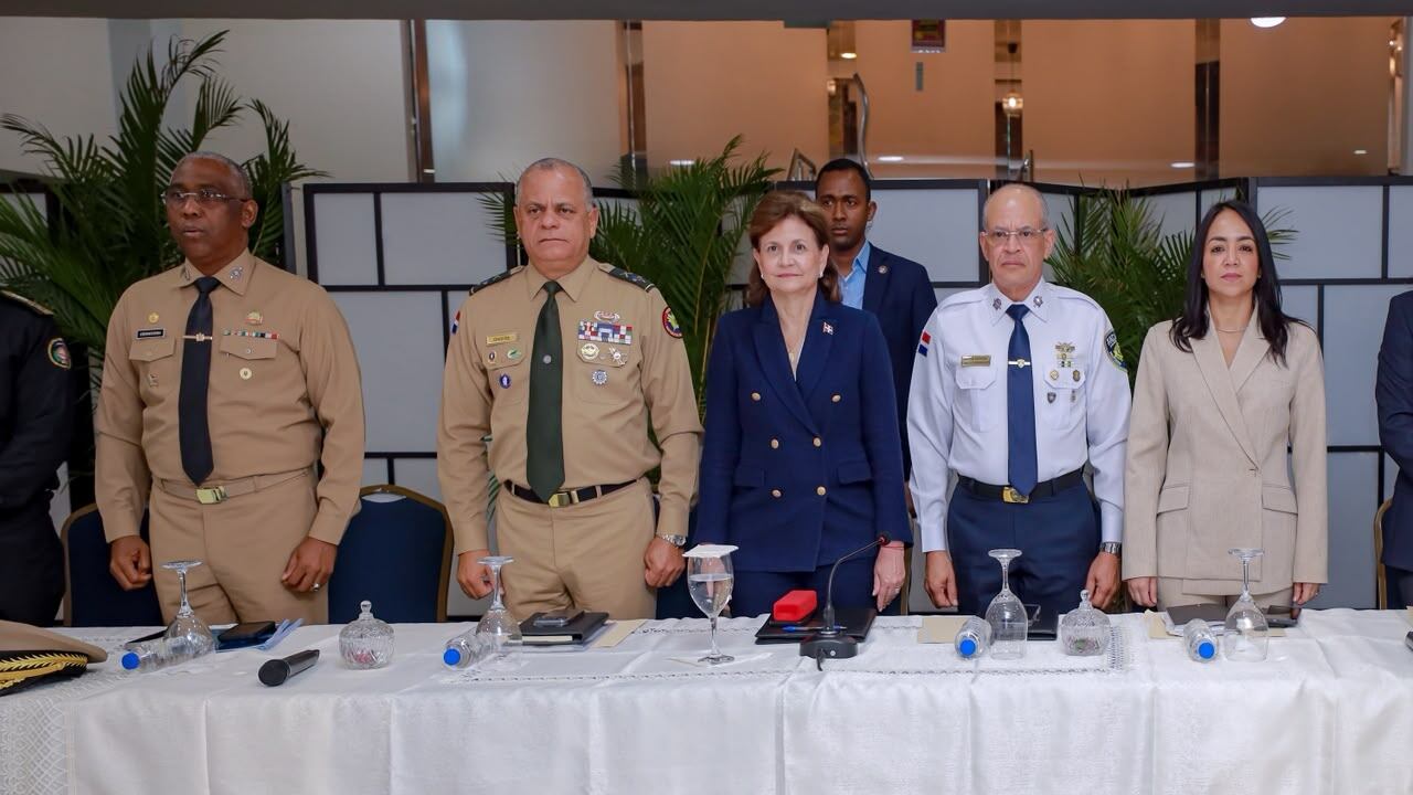 La sesión de este lunes evaluó la respuesta estatal ante situaciones que afectan a la población y fijó las prioridades para la atención durante la próxima semana, con la participación de las entidades asistentes (Foto cortesía Vicepresidencia)