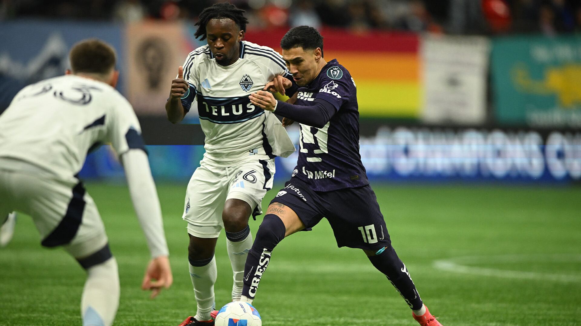 El jugador de 29 años compartió en un podcast con Miguel Layún las dificultades que tuvo desde su nacimiento para poder caminar (Anne-Marie Sorvin-Imagn Images vía Reuters)