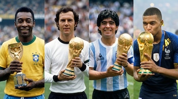 Pelé, Franz Beckenbauer, Diego Maradona y Kylian Mbappé (Imagen generada por IA)