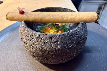val cantú - californios - michellin