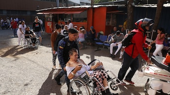 Más de 900 psicólogos se movilizan para brindar atención gratuita a víctimas del fuerte sismo en Colombia