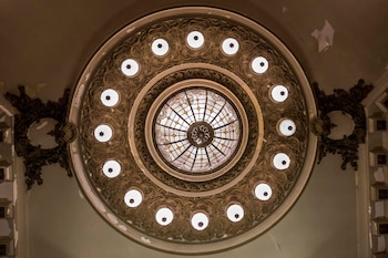 La misma lámpara, restaurada