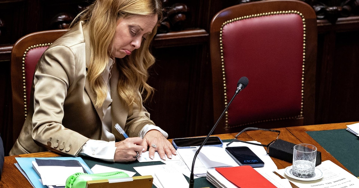 Irregular Poner España e Italia acuerdan poner fin a los controles fronterizos ...