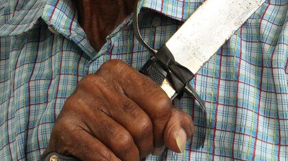 Violencia extrema: adulta mayor fue asesinada por su hermano con un machete en Antioquia