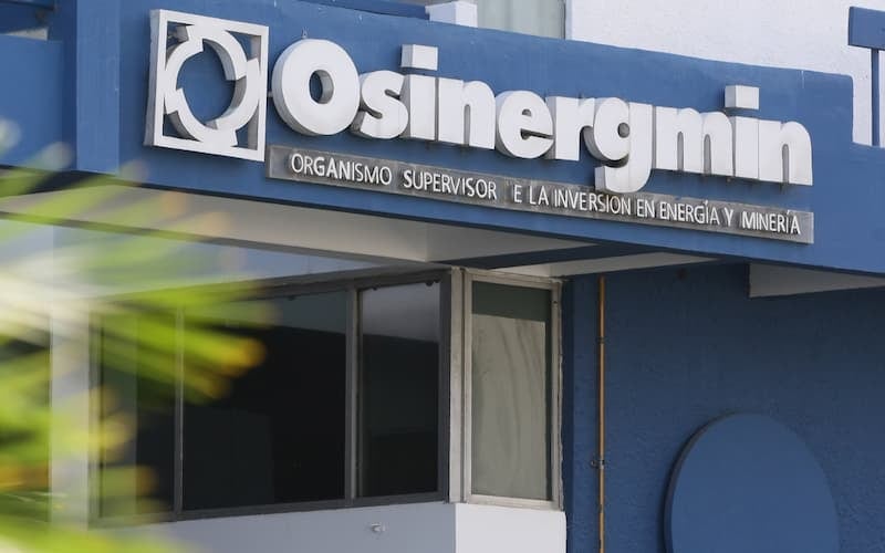 Osinergmin dispuso medidas temporales para facilitar el abastecimiento de GLP en cinco regiones, entre ellas permitir el uso de tractos y cisternas registrados bajo distintas fichas de un mismo operador. Foto: Osinergmin