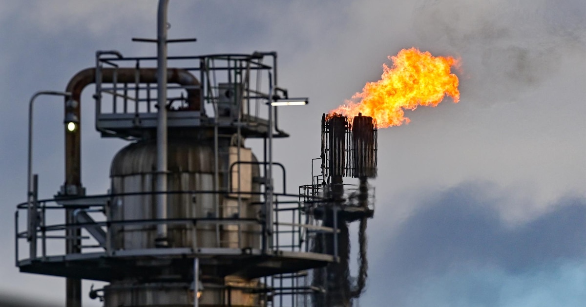 The price of oil rose after a new escalation of tensions in the Middle East