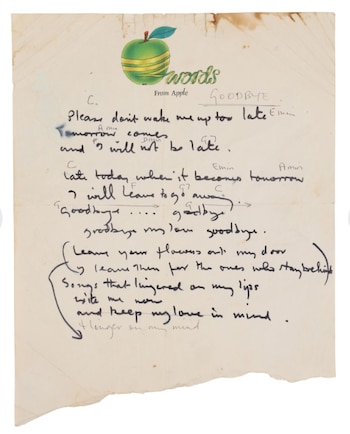 El primer borrador manuscrito de “Goodbye” de Paul McCartney, realizado en papel de Apple Records de 1969, resalta el valor histórico de la subasta (Foto: cortesía de Propstore)