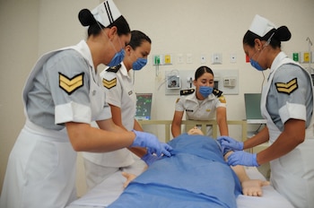 Los interesados podrán portar tatuajes