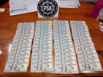 Dólares, pesos y guaraníes eran