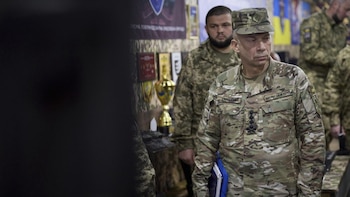 El jefe del Ejército de