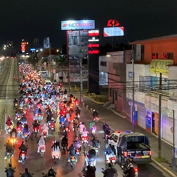 Miles de capitalinos salieron a