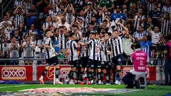 Monterrey vs Cruz Azul EN VIVO: la Máquina se salva del segundo; Kevin Mier ataja un tiro peligroso de fuera del área