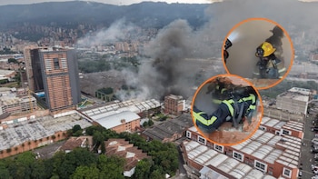 Video: así fue el impactante momento en el que los bomberos ingresaron al incendio en bodegas de Coltejer