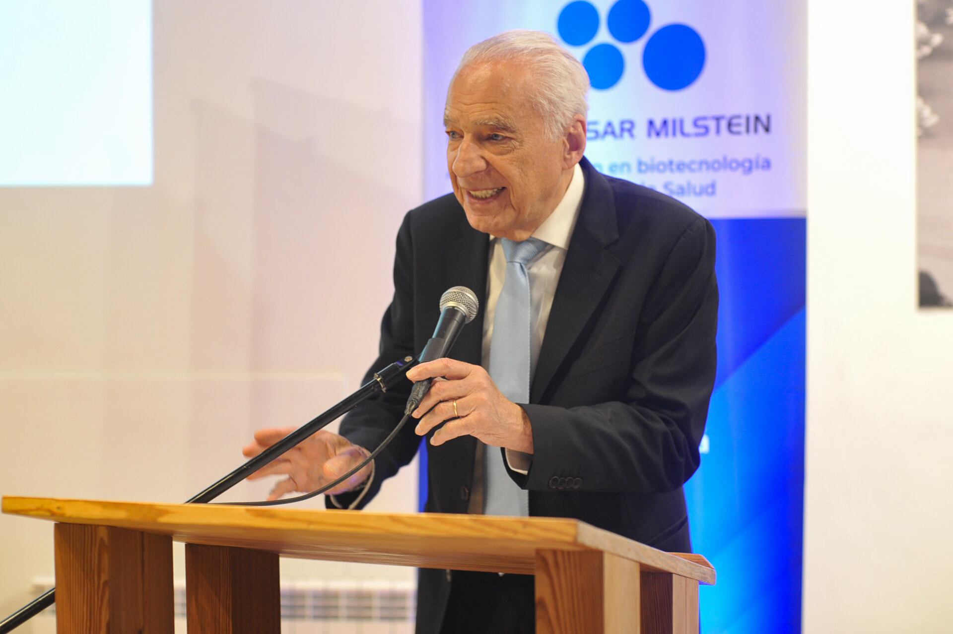 El Dr. Alberto Cormillot advirtió sobre la obesidad como