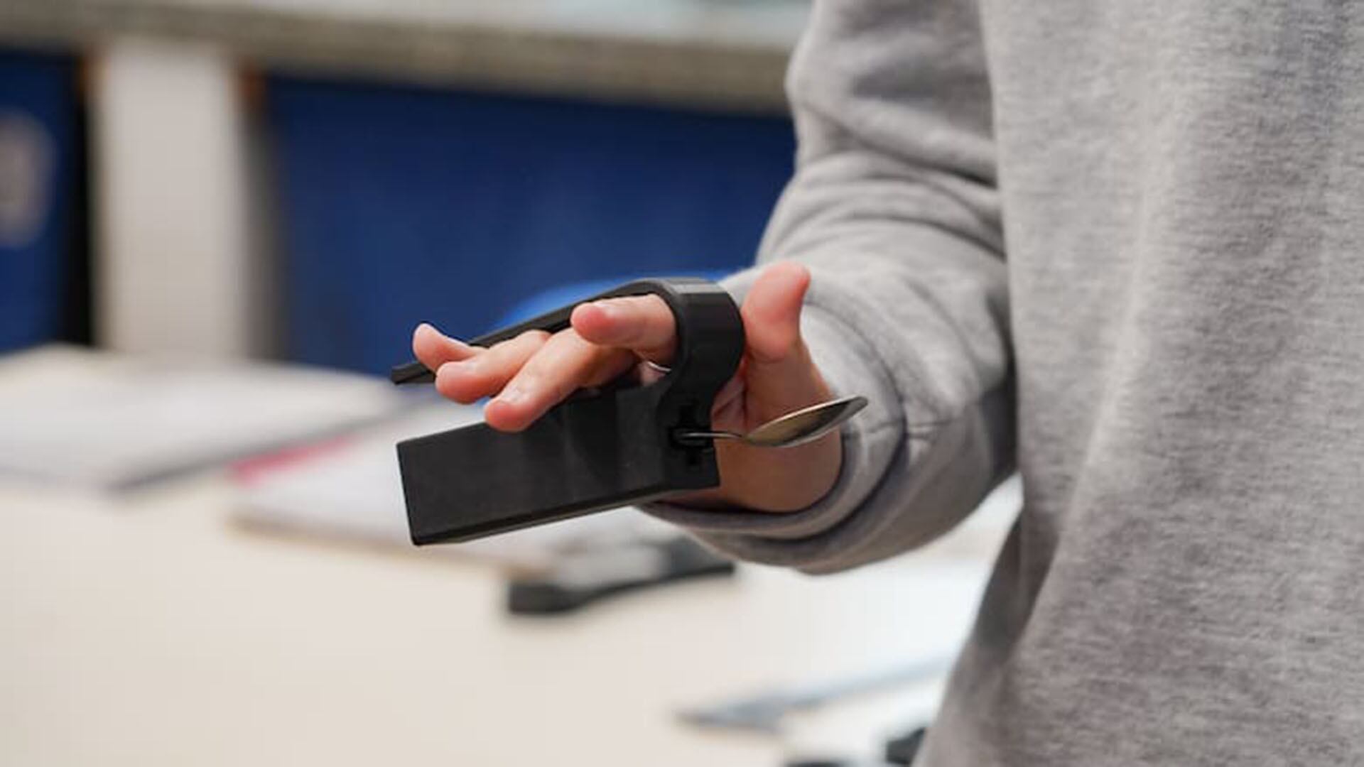 El objetivo fue crear herramientas de uso diario, junto al asesoramiento de profesionales de la salud (Escuela Técnica Nº 32 General José de San Martín)