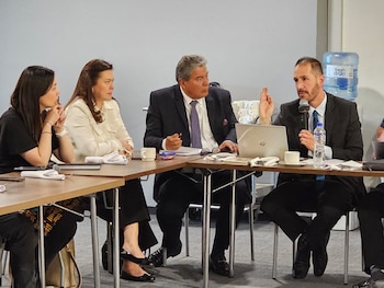 Reunión de miembros de la