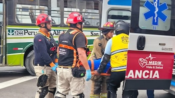San Isidro: Choque entre bus de Etupsa 73 y ambulancia deja varios heridos en Paseo de la República