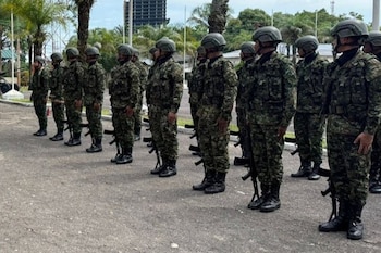 Militares del Ejército de Colombia
POLITICA SUDAMÉRICA COLOMBIA
EJÉRCITO DE COLOMBIA
