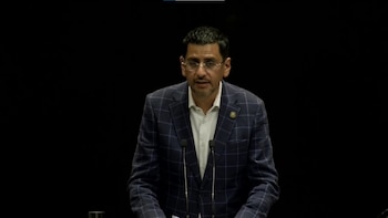 Diputado de Morena dona todo