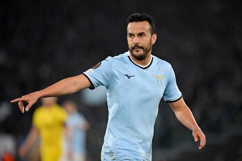 Pedro in action for Lazio