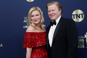 Kirsten Dunst y Jesse Plemons