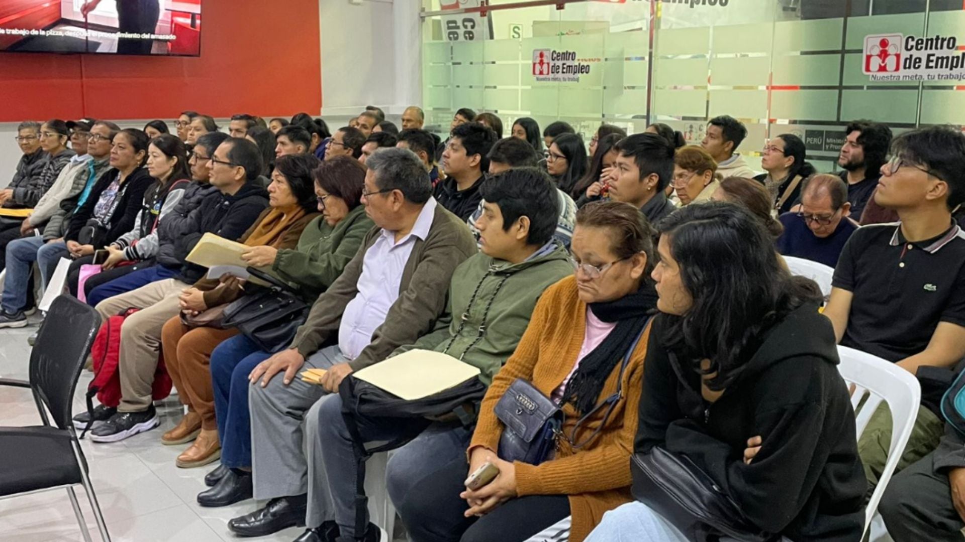 La convocatoria está dirigida a personas con secundaria completa o incompleta, incluso sin experiencia laboral - Créditos: MTPE.