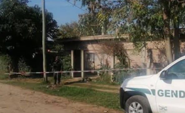 La Gendarmería en el lugar donde fue encontrado el cuerpo de Amaya (Diario La Primera)