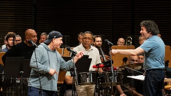 De Ginastera a Rubén Blades: Gustavo Dudamel fue capaz de juntar la música clásica con la salsa