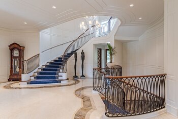 La propiedad en Hunting Valley tiene un precio de lista de 19.995 millones de dólares. (Crooked River Media)