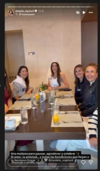 La celebración incluyó pilates, brindis y mensajes de afecto, reflejando el tono íntimo y familiar que Daniela Ospina imprimió a la despedida - crédito @daniela_ospina5/ Instagram