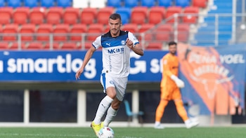 El Alavés rescinde el contrato de Nikola Maras por "disminución manifiesta de su rendimiento de trabajo"