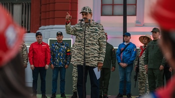 Biden aumenta a 25 millones