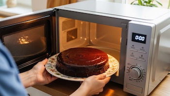 Hornea este bizcocho saludable en tu microondas: no necesitas ni harina ni azúcar