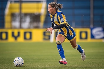 Zoey Kuhn delantera estadounidense que juega en Rosario Central