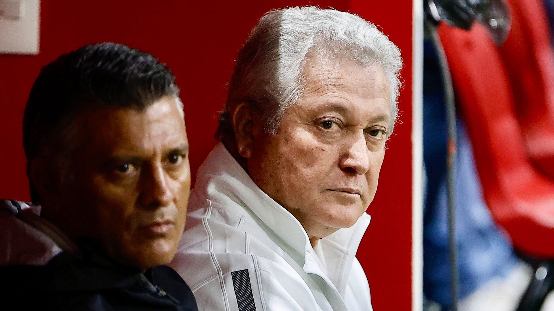 Víctor Manuel Vucetich aclara rumores de su retiro como director técnico (EFE/Felipe Gutiérrez)