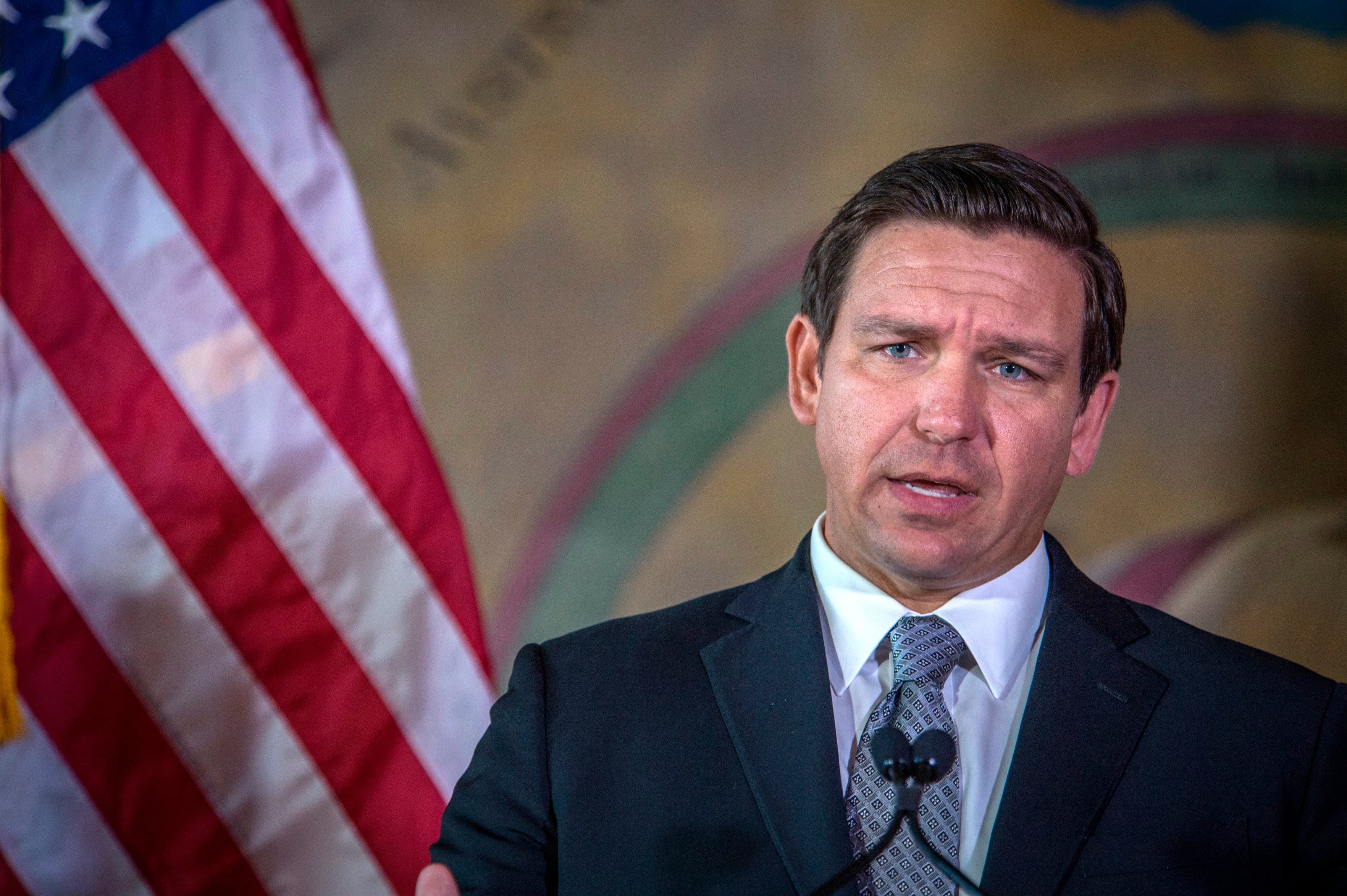 Ron DeSantis firmó en Florida cinco nuevas leyes para endurecer penas y reforzar la seguridad pública (EFE/Giorgio Viera/Archivo)
