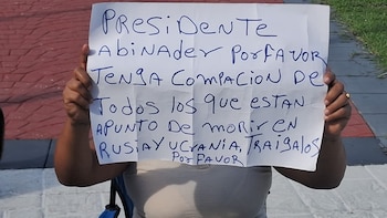 Las madres exigen al presidente Luis Abinader y a la Cancillería interceder formalmente para garantizar una evacuación segura (Cortesía: Carlos Sánchez).
