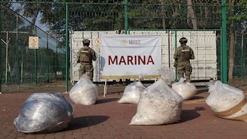 La droga fue puesta a disposición de la FGR por parte de la Marina. Crédito: Marina