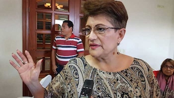 María Luisa Borjas cuestionó la reincorporación de policías vinculados a procesos judiciales. La excomisionada afirmó que la impunidad continúa afectando la seguridad en Honduras. (Foto: Redes sociales)