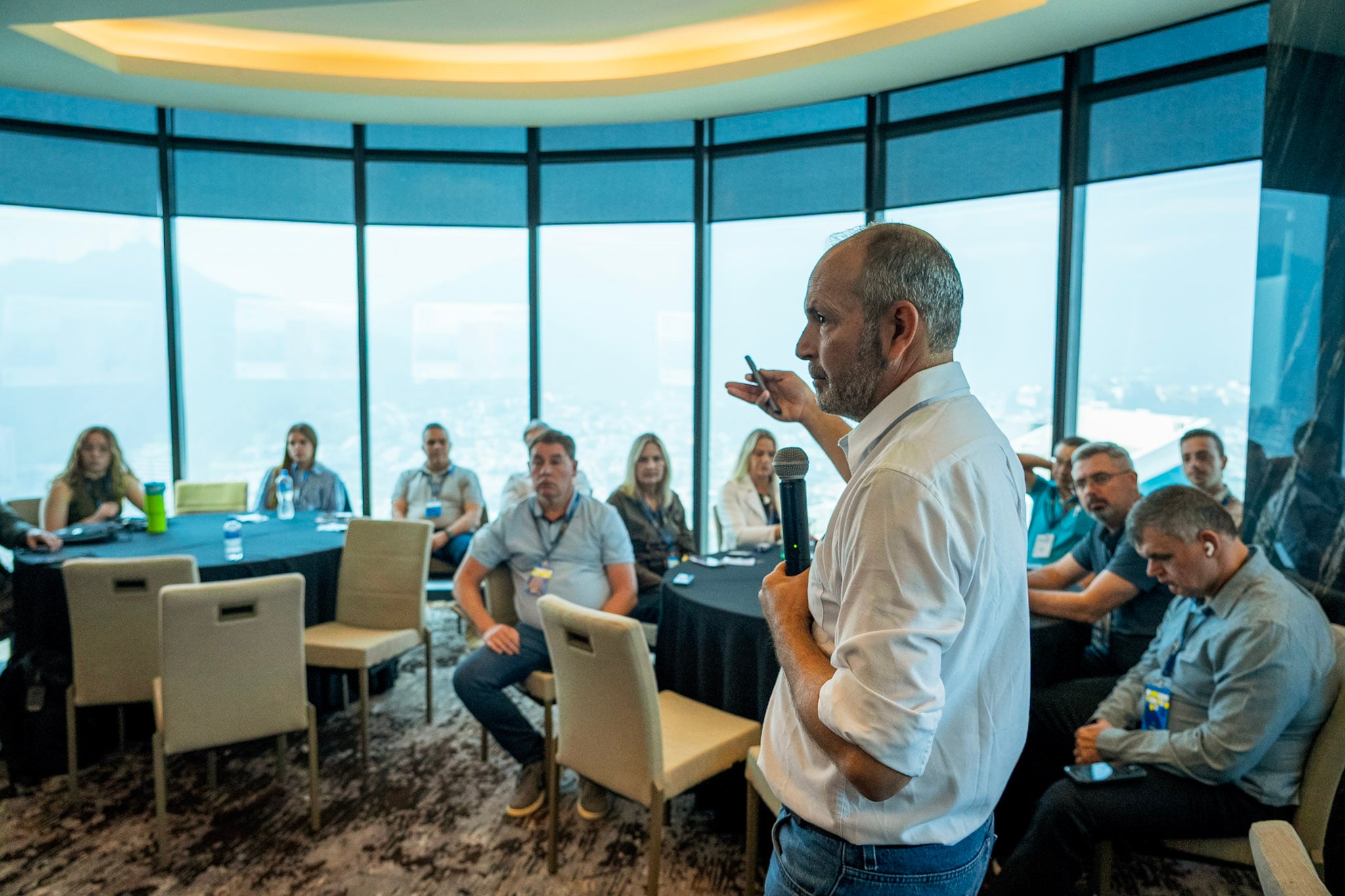 PepsiCo LATAM presentó soluciones tecnológicas para optimizar el manejo de cultivos y el uso eficiente de recursos. Productores latinoamericanos compartieron experiencias sobre agricultura regenerativa durante AgroUniversity LATAM 2026. Participantes del evento exploraron nuevas herramientas para impulsar la sostenibilidad agrícola en la región. La capacitación y la transferencia de conocimiento fortalecen la resiliencia de comunidades rurales latinoamericanas. (Cortesía PepsiCo)