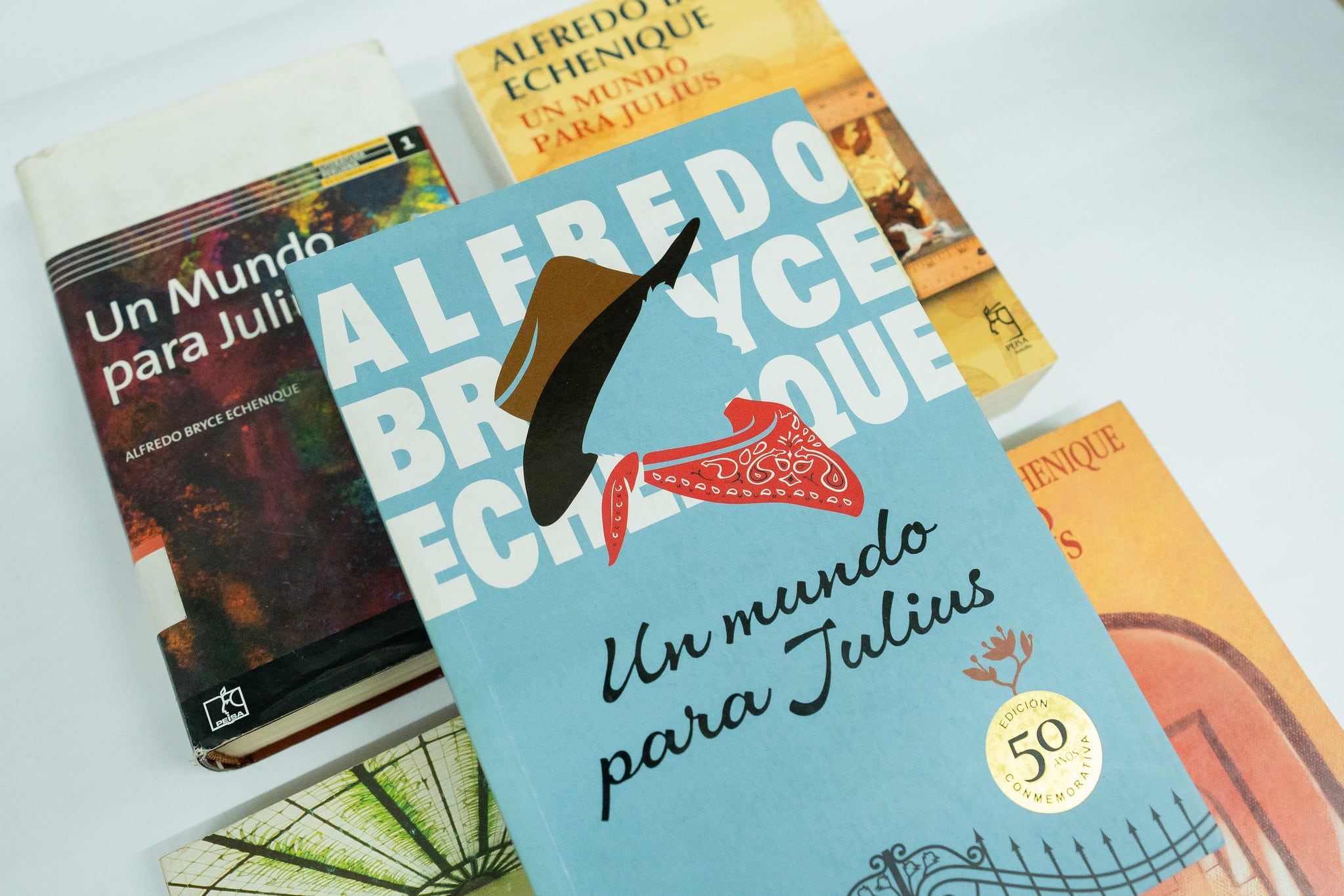 Primeras ediciones y volúmenes de