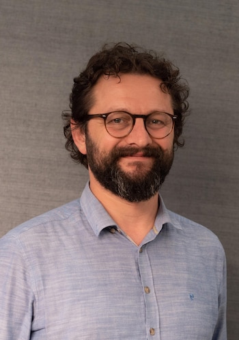 Fatih Artvinly, profesor de Historia