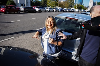 Adriana Mónica Nechevenko - escribana Adorni - Comodoro PY