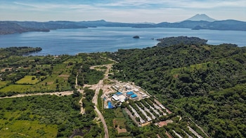 El complejo hídrico construido en las inmediaciones del lago de Ilopango, financiado con cooperación de China y recursos de ANDA, aportará 300 litros por segundo a la red de distribución (Cortesía: ANDA).