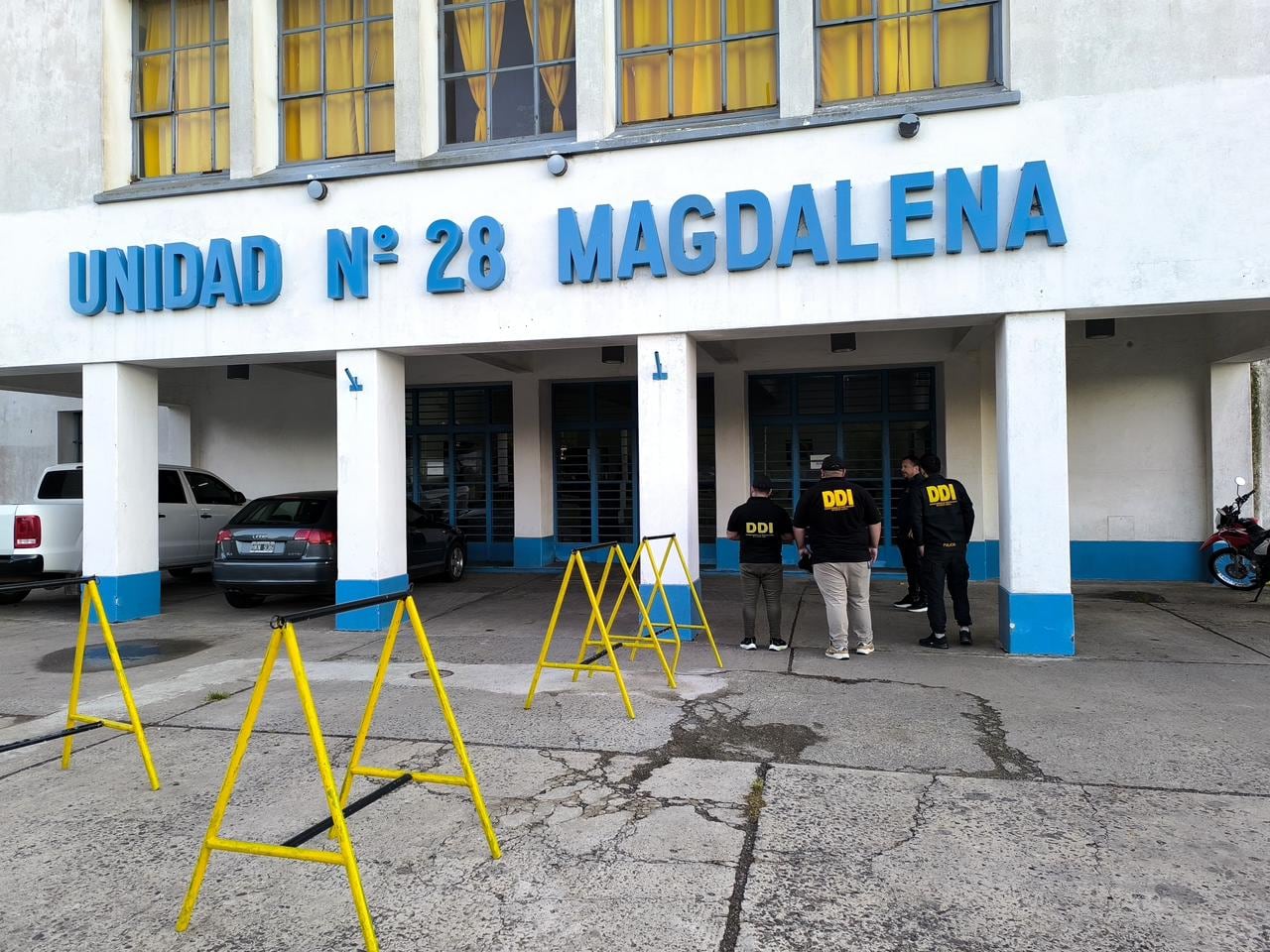 Estafas desde la cárcel: allanaron la cárcel de Magdalena