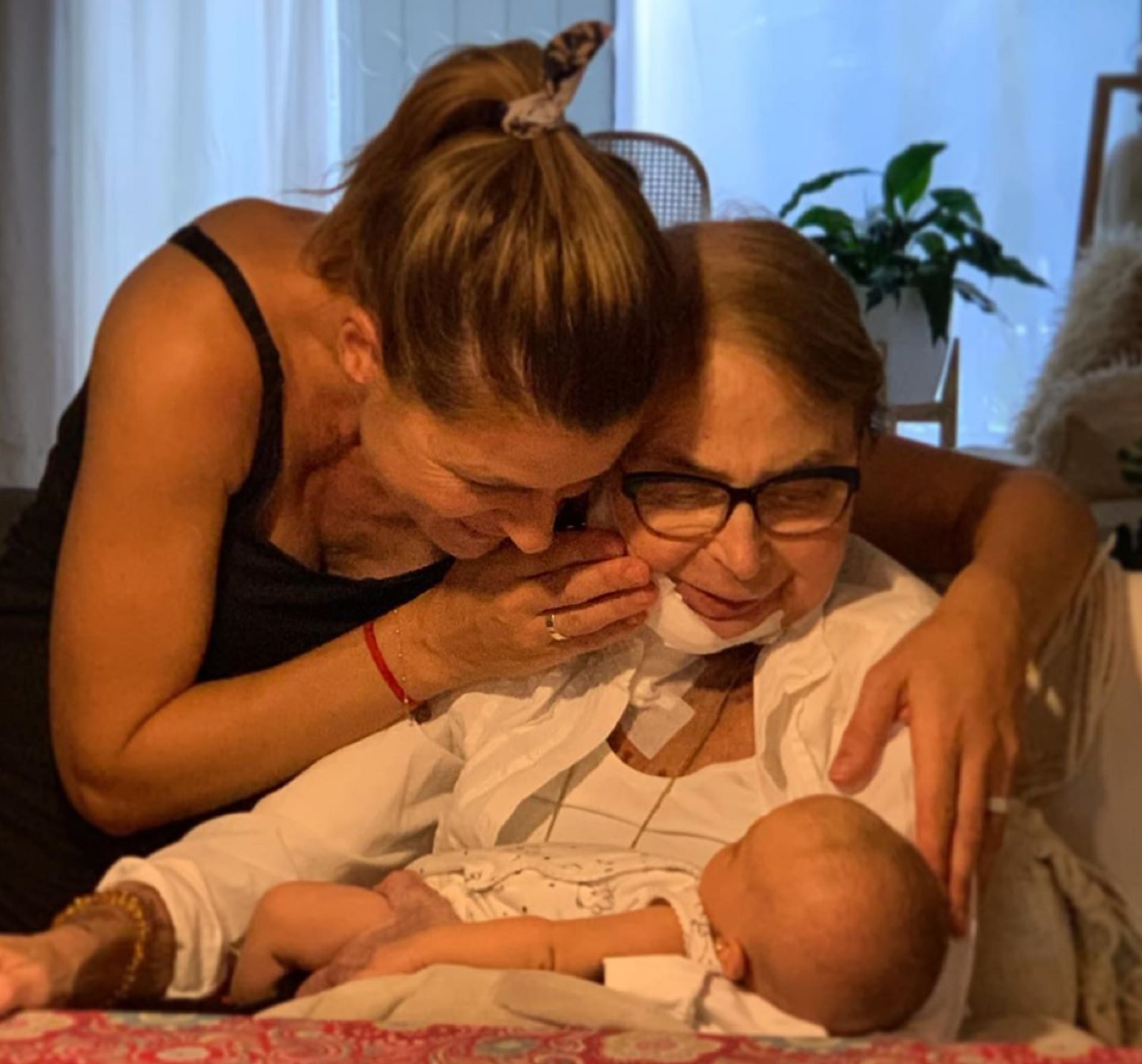 “Maternar sin ser maternada fue muy duro. Todo lo que me imaginé que podía yo vivir junto a ella no sucedió”, se sinceró la actriz (Instagram)