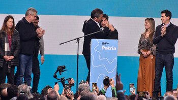 El abrazo de Massa a